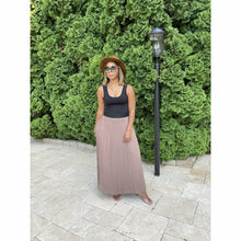 Load image into Gallery viewer, Pleated Maxi Skirt
