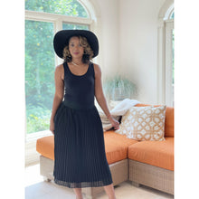 Load image into Gallery viewer, Pleated Midi Skirt
