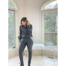 Load image into Gallery viewer, Black Leather Look| Skinny Jeans

